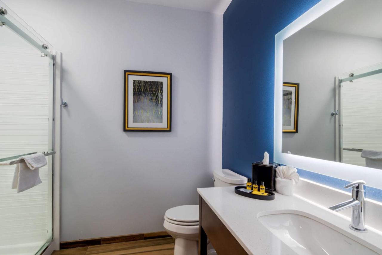 Best Western Plus St. Louis Airport Hotel Woodson Terrace Экстерьер фото