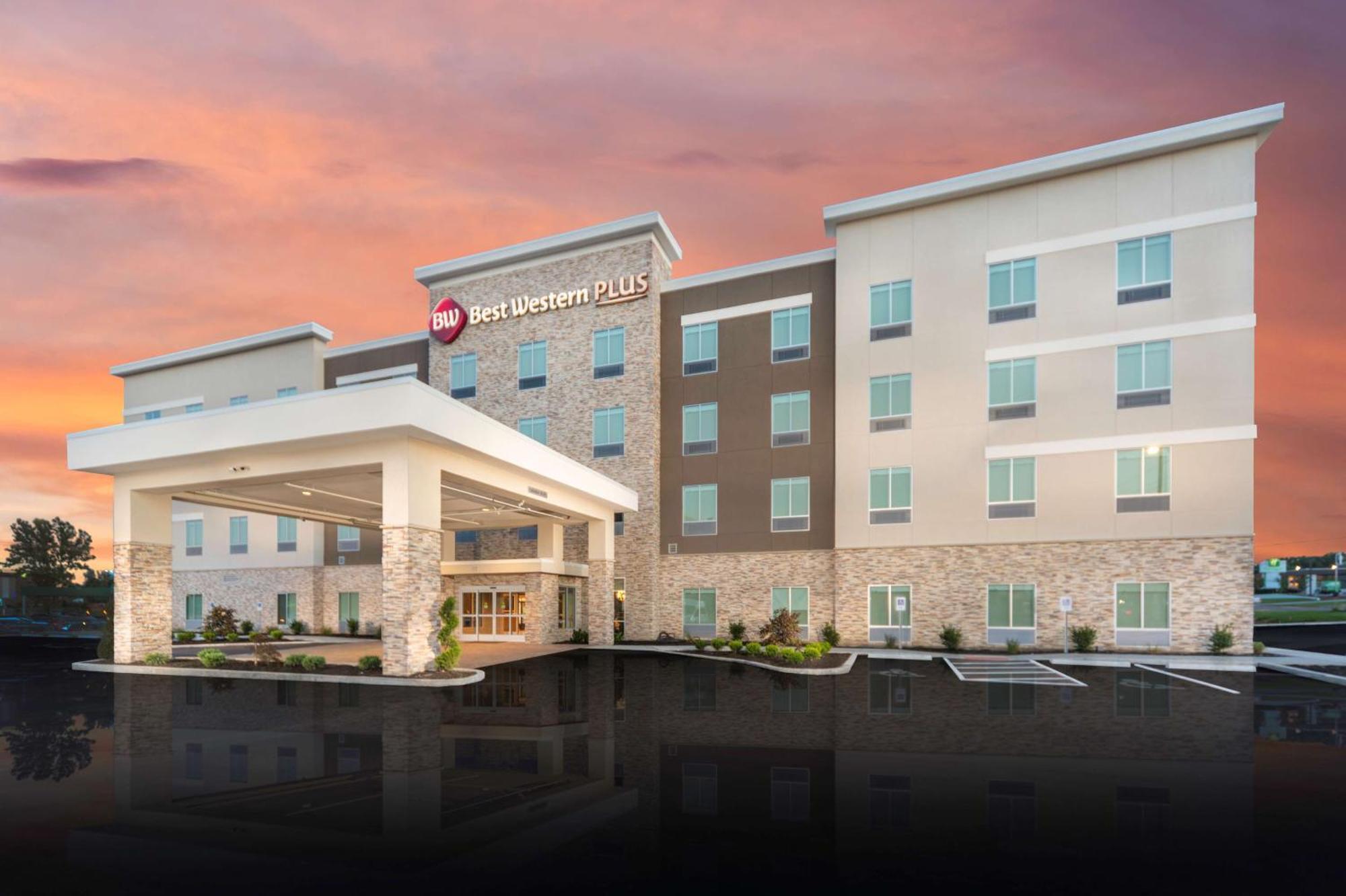 Best Western Plus St. Louis Airport Hotel Woodson Terrace Экстерьер фото